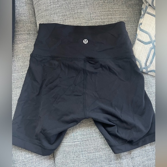 Lululemon wunder train shorts size 6 with 6 inch inseam in black - Picture 7 of 7